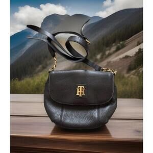 Tommy Hilfiger Women's Black Pebbled Leather Crossbody Bag